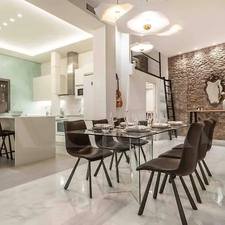 Luxurious Apartment In Center With Parking By Rems Malaga Zewnętrze zdjęcie