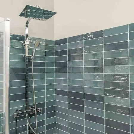 Luxurious Apartment In Center With Parking By Rems Malaga Zewnętrze zdjęcie