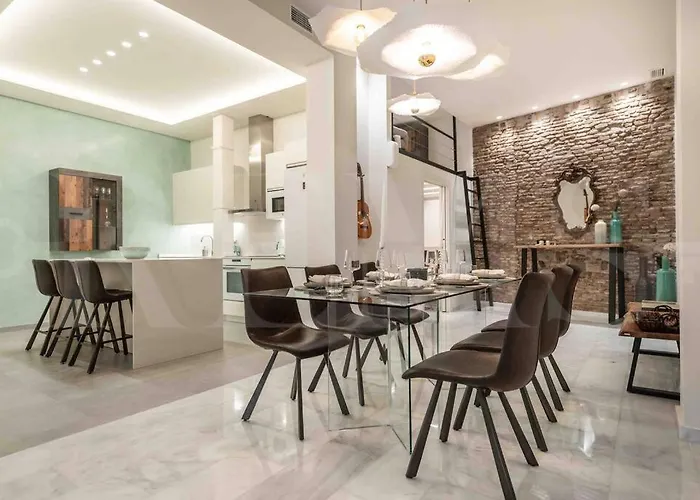 Luxurious Apartment In Center With Parking By Rems